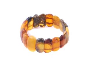 Елегантна гривна неполирани плочки кехлибар