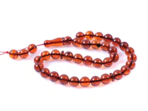 Масивна броеница червен кехлибар